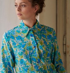 camicia realizzata con sari riciclati